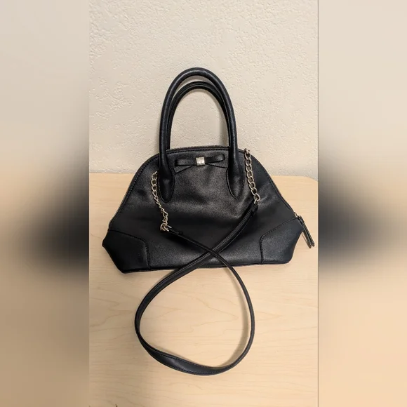 Nine West Elegant Navy Handbag with Bow Accent - Picture 9 of 9